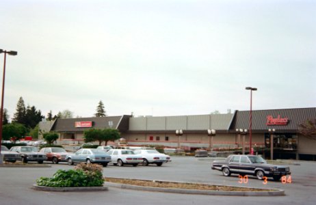 Safeway and Payless (1984) photo
