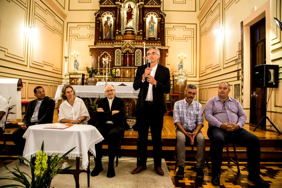 12.02.2020 - Prefeita Paula Mascarenhas realiza a  assinatura da lei nº 6.774 que declara o tombamento do edifício localizado à rua Gomes Carneiro, 1302, prédio da Igreja Matriz do Sagrado Coração de Jesus - Foto: Gustavo Vara