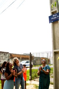27.12.2019 - Prefeita Paula Mascarenhas realiza a inauguração da placa que dá nome à rua Preta G - Foto: Gustavo Vara