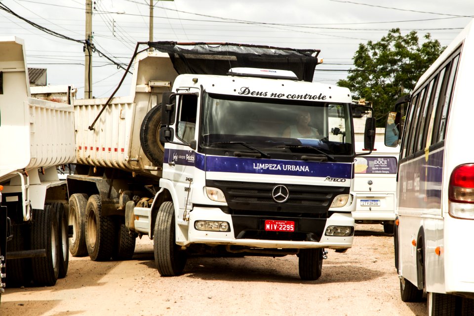 25.11.2019 - Mutirão de limpeza no Fragata - Foto: Gustavo Vara
