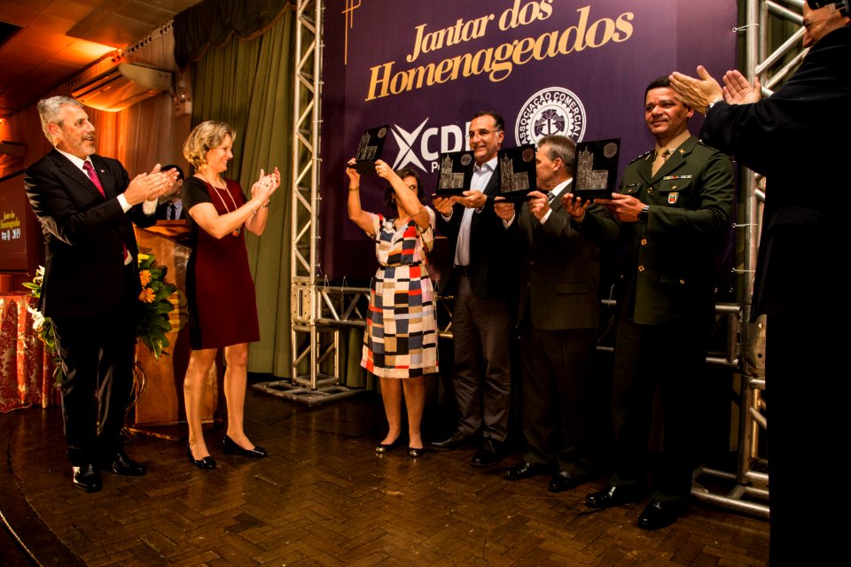 22.10.2019 - Prefeita Paula Mascarenhas e o vice Idemar Barz participam do jantar da ACP e CDL para os homenageados de 2019 - Foto: Gustavo Vara