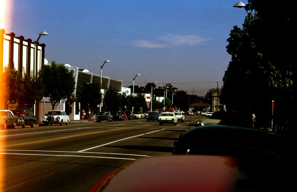 Santa Cruz Avenue (October 1970)