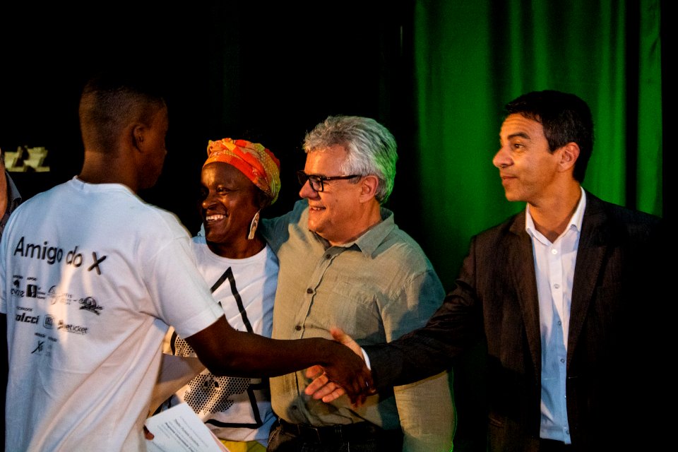 29.11.2019 - Prefeita Paula Mascarenhas e o vice Idemar Barz prestigiam a formatura dos cursos do projeto de Geração de Emprego e Renda da SHRF - Foto Michel Corvello