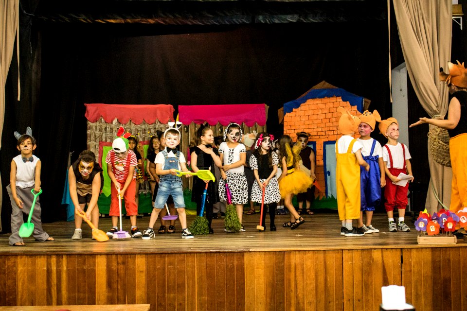04.12.2019 - Espetáculo musical de final de ano dos alunos da Emei Ruth Blank - Foto Michel Corvello