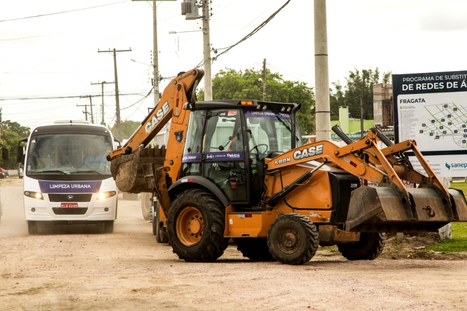 25.11.2019 - Mutirão de limpeza no Fragata - Foto: Gustavo Vara