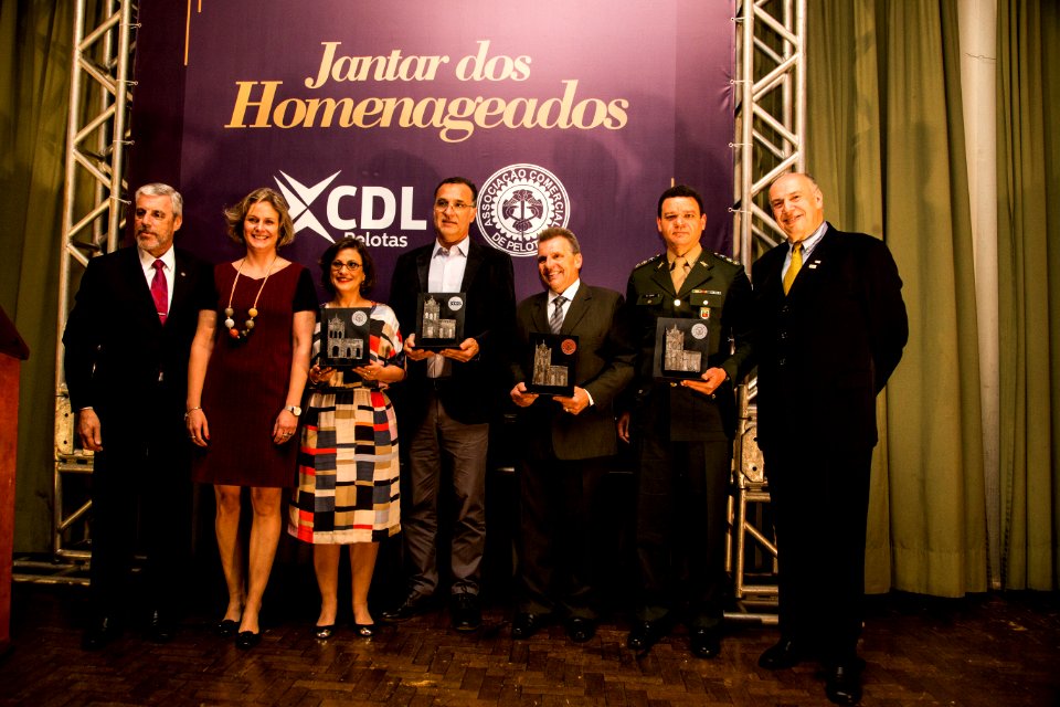 22.10.2019 - Prefeita Paula Mascarenhas e o vice Idemar Barz participam do jantar da ACP e CDL para os homenageados de 2019 - Foto: Gustavo Vara