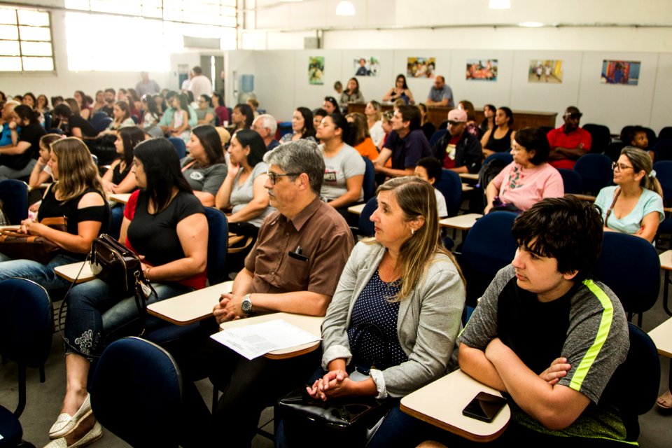 28.11.2019 - Prefeita Paula Mascarenhas  e o vice Idemar Barz participam do lançamento do livro ‘Escola: Uma proposta de Paz - Foto: Gustavo Vara