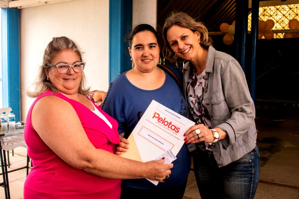 14.12.2019 - Prefeita Paula Mascarenhas participa da entrega da regularização fundiária para 1354 famílias do Pestano - Foto Michel Corvello