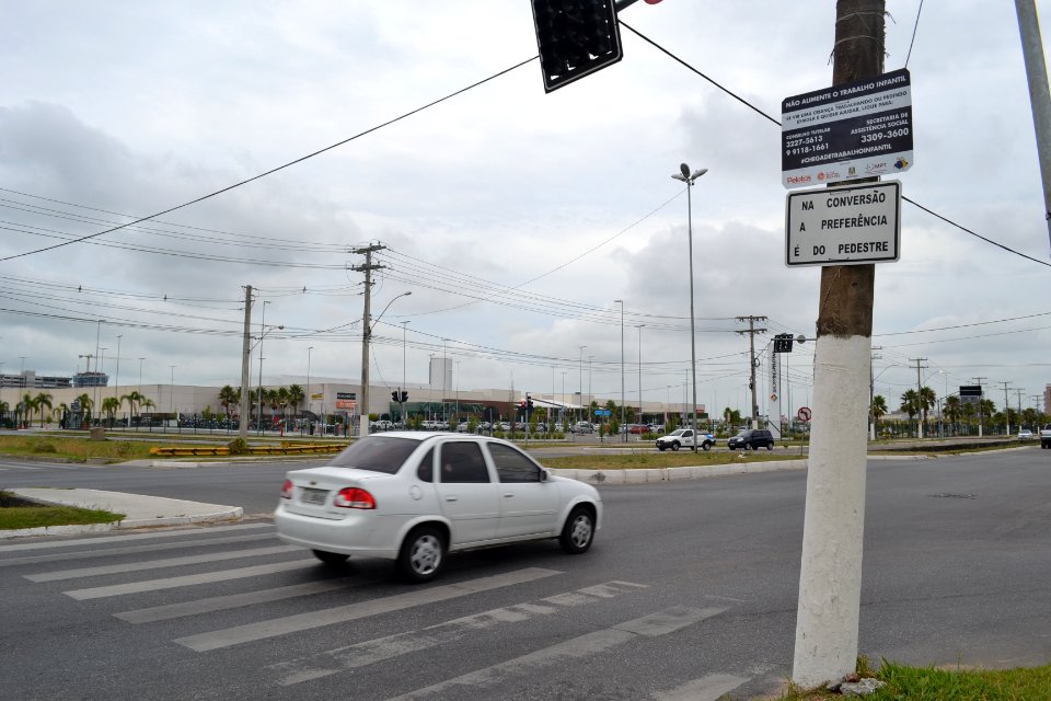 29.01.2020- Placa contra trabalho infantil - Foto Janine Tomberg