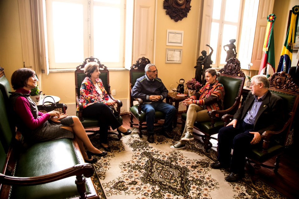 22.10.2019 - Prefeita Paula Mascarenhas em reunião para tratar da adesão do município aos objetivos de desenvolvimento sustentável estabelecidos pela ONU  - Foto: Gustavo Vara