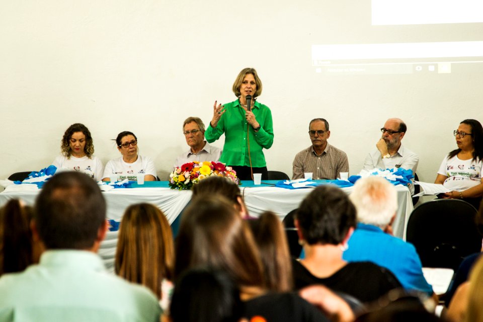 28.11.2019 - Prefeita Paula Mascarenhas  e o vice Idemar Barz participam do lançamento do livro ‘Escola: Uma proposta de Paz - Foto: Gustavo Vara
