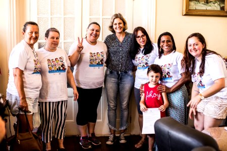 27.12.2019 - Prefeita Paula Mascarenhas realiza assinatura da lei 6.757 que inclui a Semana de Conscientização e Publicização da Doença de Duchenne Becker no calendário oficial do município. Lei de autoria da vereadora Daiane Dias - Foto: Gustavo Vara