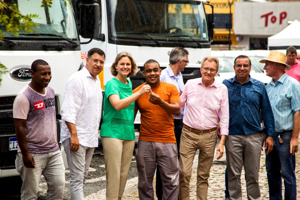20.12.2019 - Prefeita Paula Mascarenhas e o vice idemar Barz realizam a entrega de veículos adquiridos com recursos do Finisa para as Administrações Regionais da SSUI - Foto: Gustavo Vara