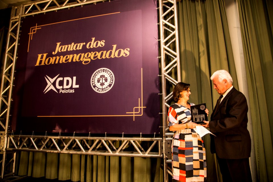 22.10.2019 - Prefeita Paula Mascarenhas e o vice Idemar Barz participam do jantar da ACP e CDL para os homenageados de 2019 - Foto: Gustavo Vara