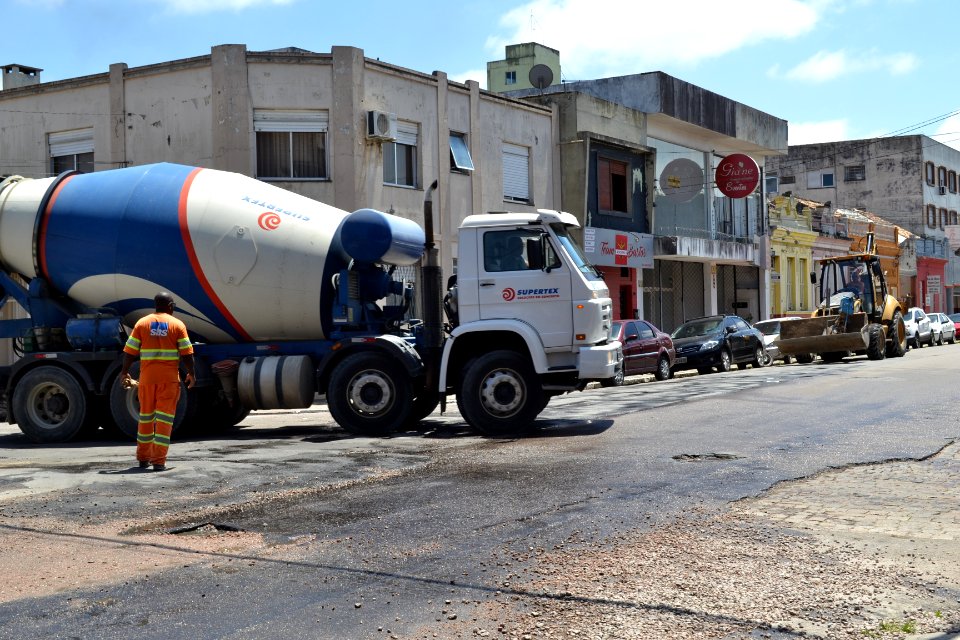 07-11-2019 -SEPLAG - Concretagem do corredor de Ônibus Deodoro - Foto Janine Tomberg (12)