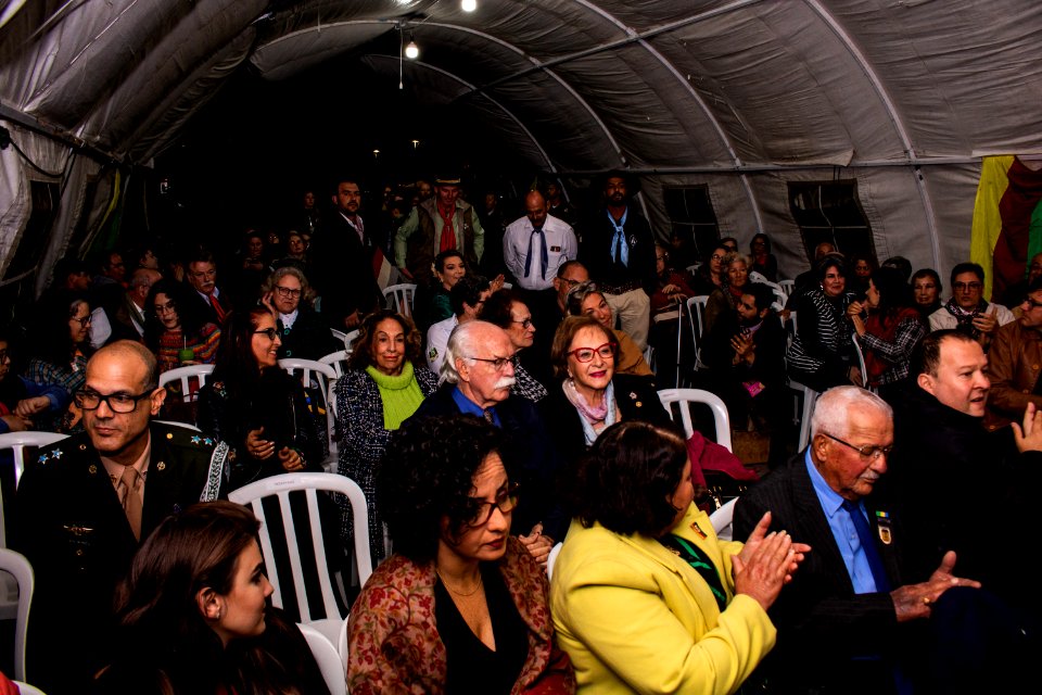 18.09.2019 - Vice-prefeito Idemar Barz participa de Sessão solene da Câmara de Vereadores, para entrega da Comenda João Simões Lopes Neto - Foto Michel Corvello