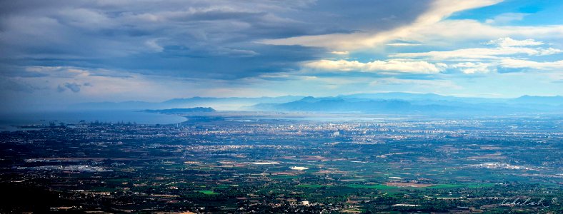 Valencia seen from Rebalsador's vertex