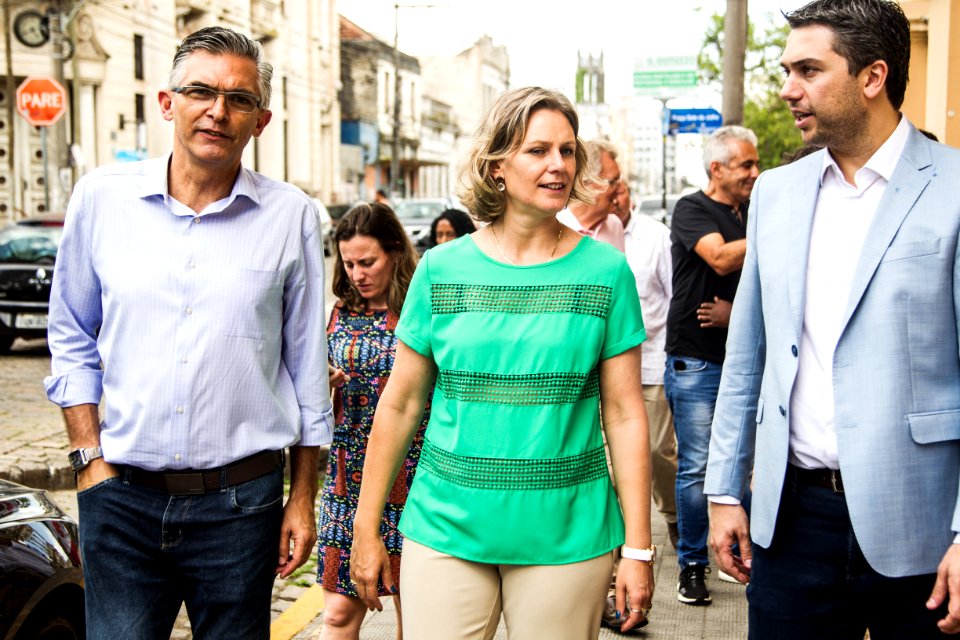 20.12.2019 - Prefeita Paula Mascarenhas e o vice idemar Barz realizam a entrega de veículos adquiridos com recursos do Finisa para as Administrações Regionais da SSUI - Foto: Gustavo Vara