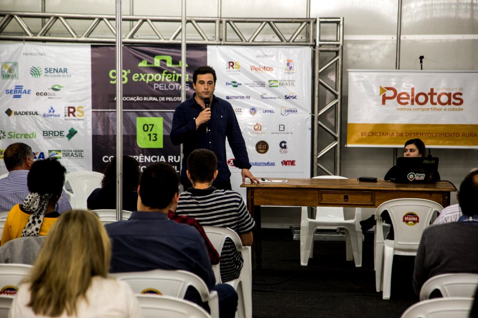 08.10.2019 -  Prefeita Paula Mascarenhas participa do evento Conversa Técnica: Produção de ovos com galinha fora da gaiola - Foto: Gustavo Vara