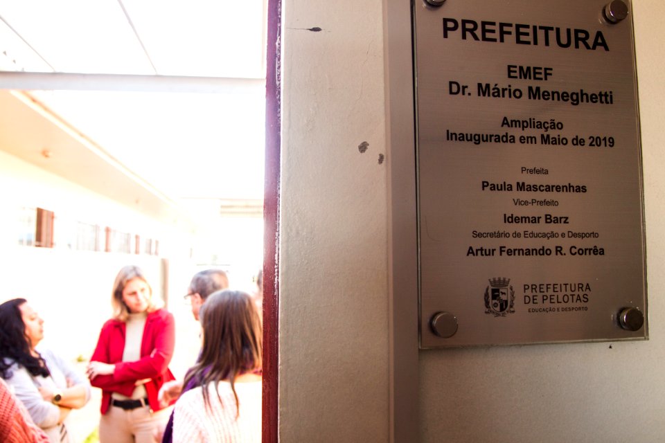 19.09.2019 - Prefeita Paula Mascarenhas visita o novo laboratório de informática da Emef Mário Meneghetti - Foto: Gustavo Vara