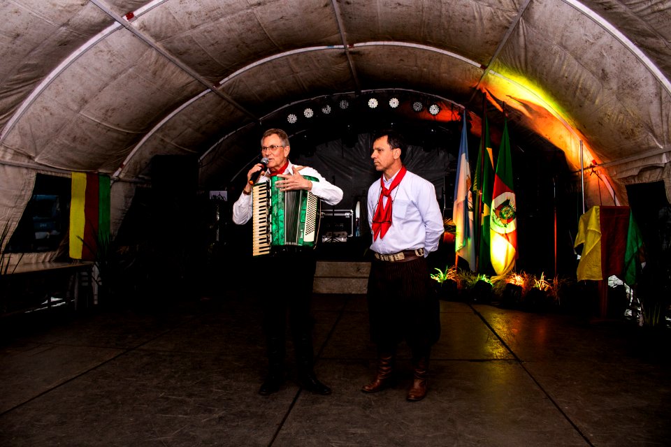 18.09.2019 - Vice-prefeito Idemar Barz prestigia ronda dos CTGs Os Farrapos, Cancela Grande e União Gaúcha - Foto Michel Corvello