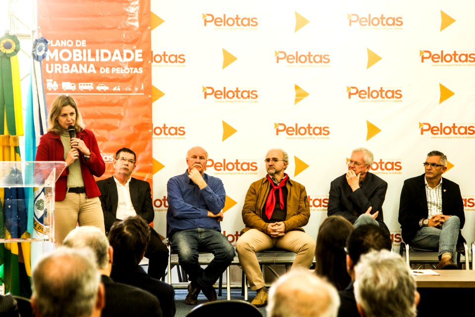 19.09.2019 - Prefeita Paula Mascarenhas realiza assinatura do decreto do Plano de Mobilidade Urbana - Foto: Gustavo Vara