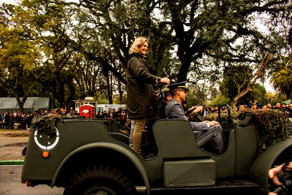 07.09.2019 - Prefeita Paula e o vice-prefeito Idemar Barz prestigiam desfile cívico militar de 7 de setembro - Foto Michel Corvello