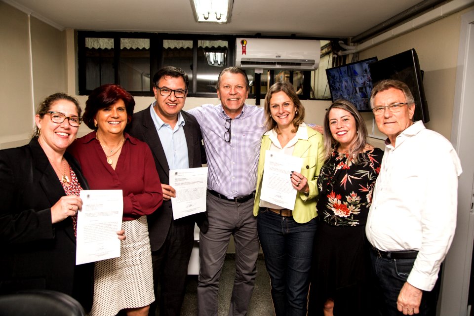10.10.2019 - Prefeita Paula Mascarenhas acompanha entrega de emenda do deputado Afonso Hamm para o Pronto Socorro - Foto: Gustavo Vara