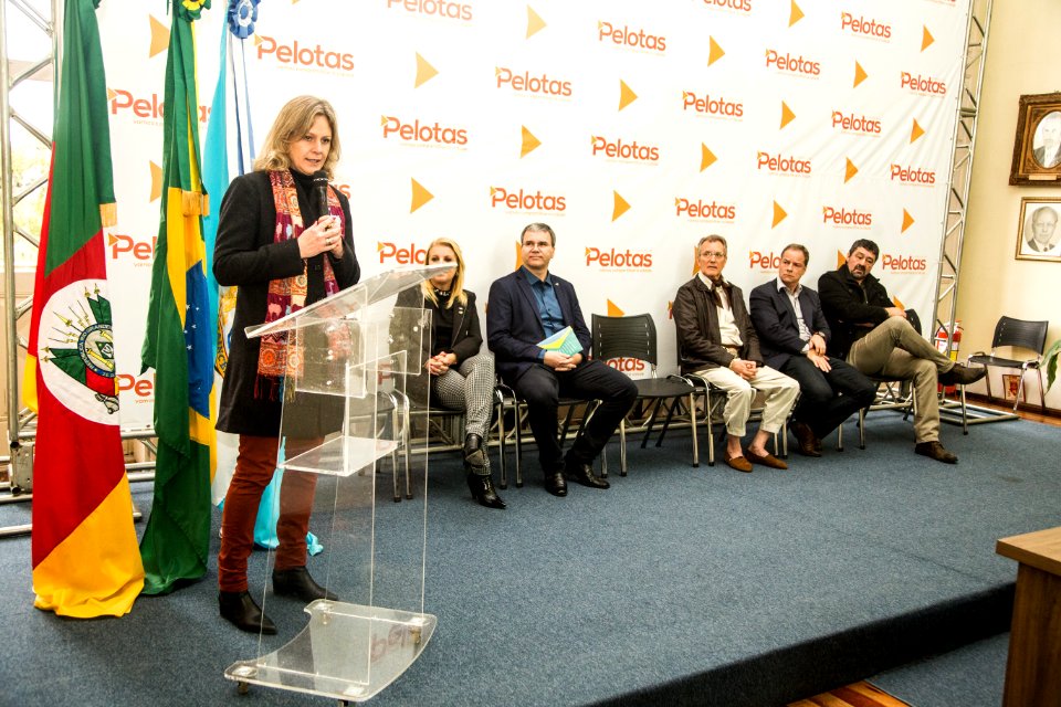 16.09.2019 - Prefeita Paula Mascarenhas realiza assinatura de convênio com o IFSul para realização de curso destinado aos educadores sociais - Foto: Gustavo Vara