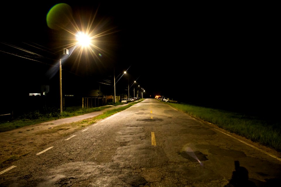 21.10.2019 - Nova iluminação de led da Avenida Adolfo Fetter - Foto Michel Corvello