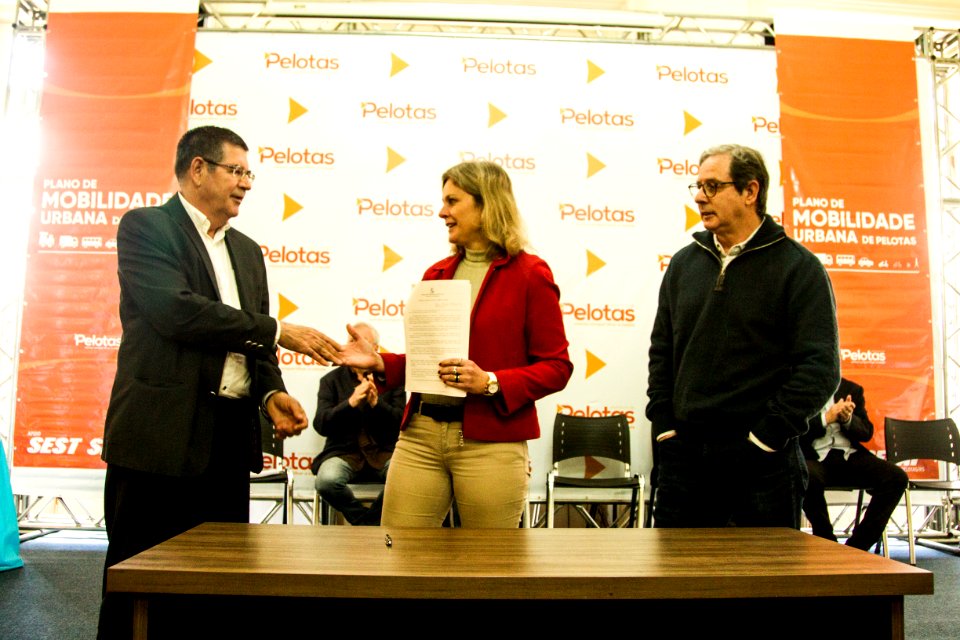19.09.2019 - Prefeita Paula Mascarenhas realiza assinatura do decreto do Plano de Mobilidade Urbana - Foto: Gustavo Vara