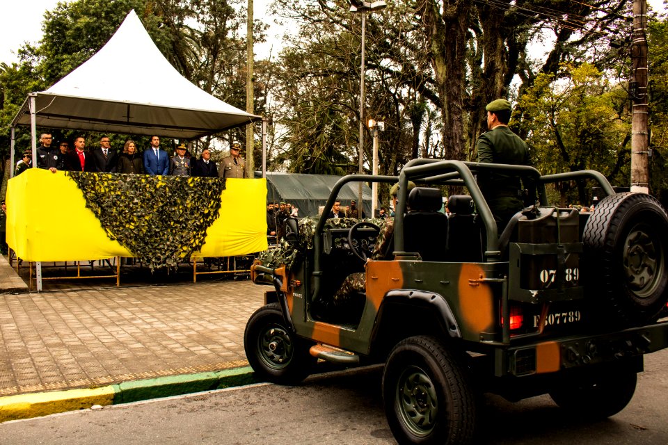 07.09.2019 - Prefeita Paula e o vice-prefeito Idemar Barz prestigiam desfile cívico militar de 7 de setembro - Foto Michel Corvello