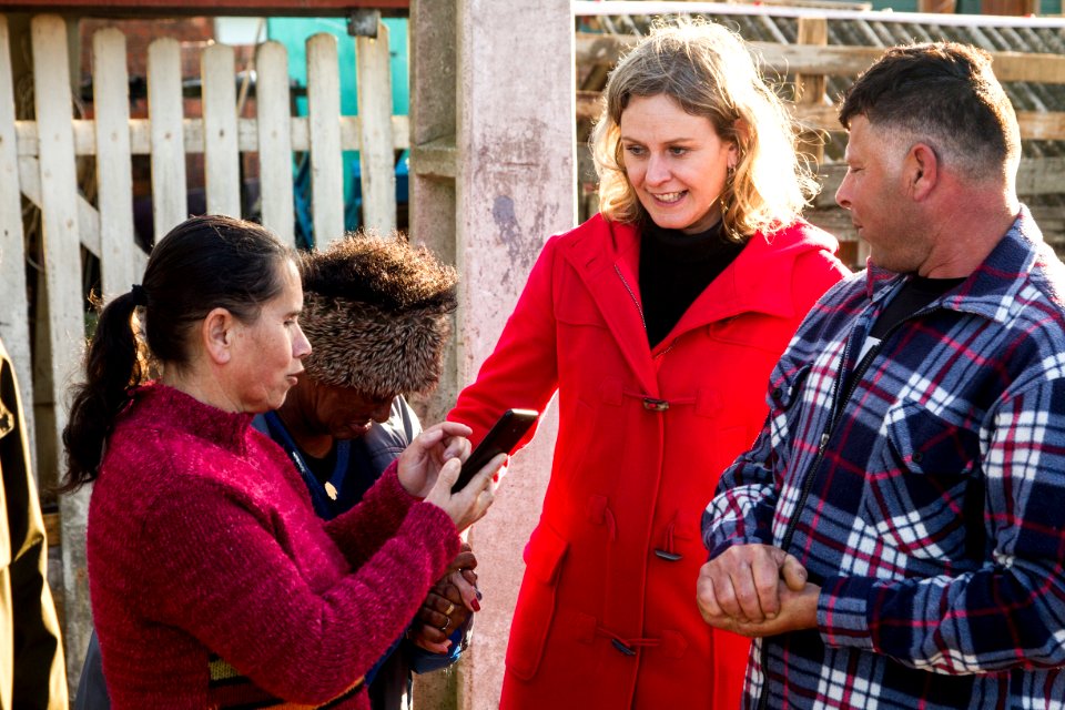 12.09.2019 - Prefeita Paula Mascarenhas  durante visita a um dos pontos da cidade que passou por alagamentos, no Corredor do Obelisco - Foto: Gustavo Vara