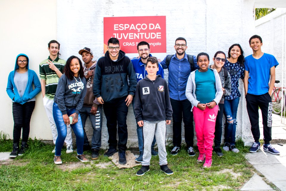 27.09.2019 - Aulas de inglês no espaço da juventude - Foto Michel Corvello-4