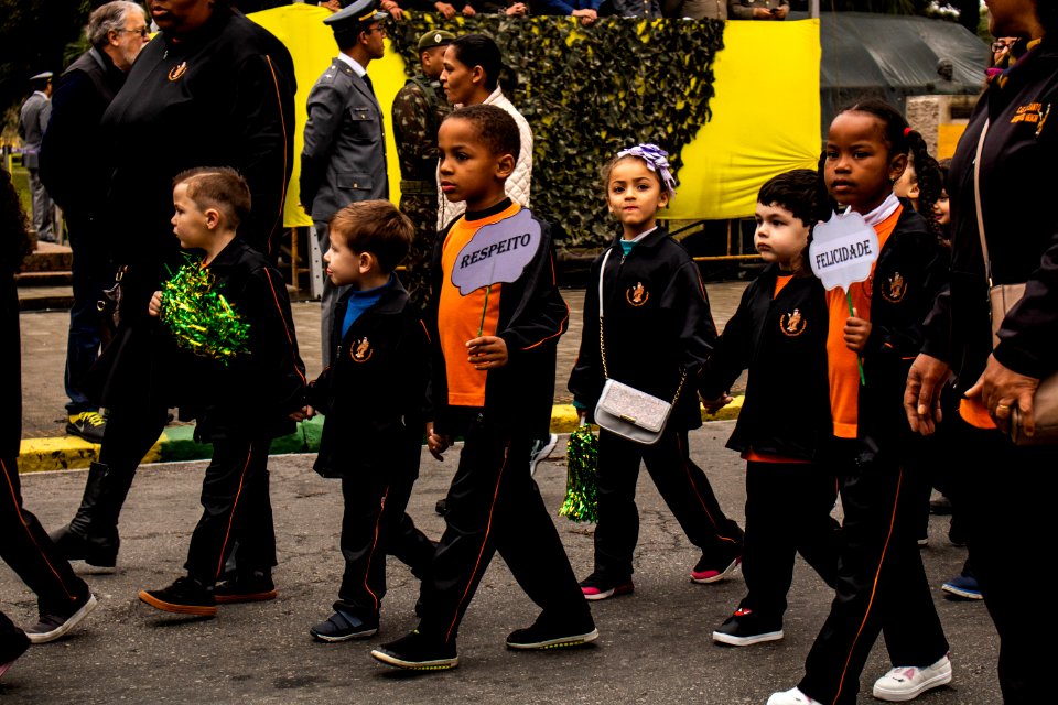 07.09.2019 - Prefeita Paula e o vice-prefeito Idemar Barz prestigiam desfile cívico militar de 7 de setembro - Foto Michel Corvello