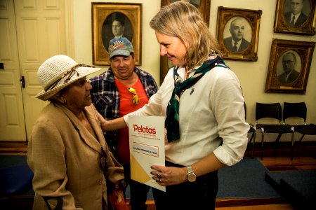 29.08.2019 - Prefeita Paula Mascarenhas realiza a entrega da regularização fundiária do Quarteirão Fragata - Foto: Gustavo Vara