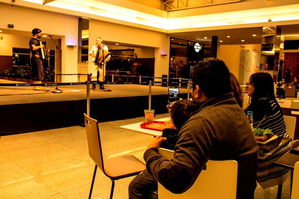 19.09.2019 - Prefeita Paula Mascarenhas prestigia apresentação do vice Idemar Barz e o músico Alci Vieira Jr - Foto Michel Corvello