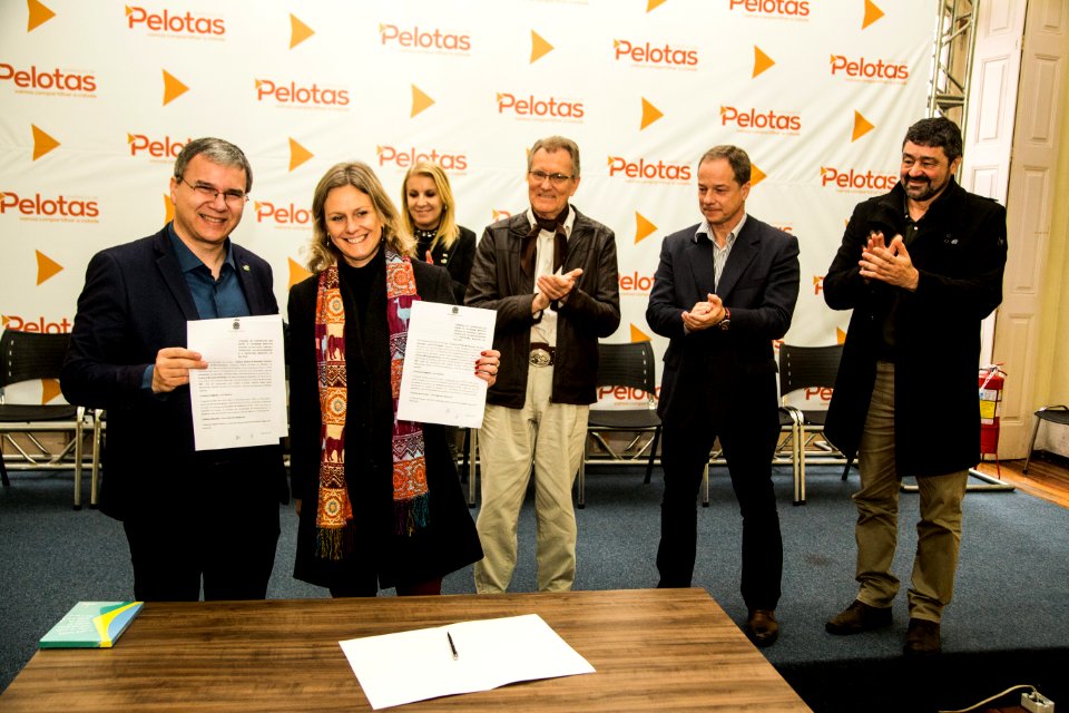 16.09.2019 - Prefeita Paula Mascarenhas realiza assinatura de convênio com o IFSul para realização de curso destinado aos educadores sociais - Foto: Gustavo Vara