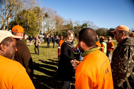 04.09.2019 - Prefeita Paula Mascarenhas e o vice Idemar Barz dão início ao mutirão de limpeza  no Barro Duro - Foto: Gustavo Vara