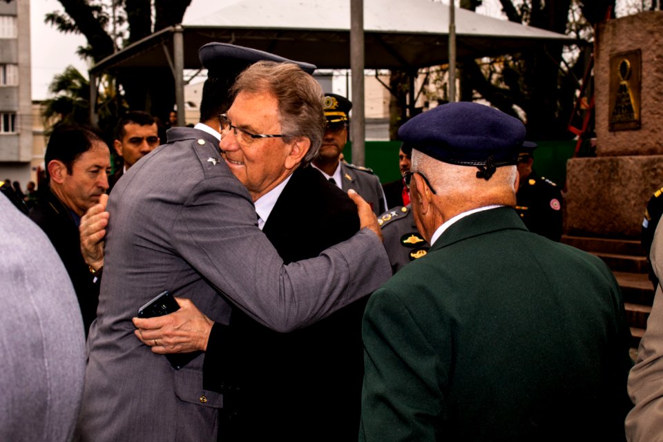 07.09.2019 - Prefeita Paula e o vice-prefeito Idemar Barz prestigiam desfile cívico militar de 7 de setembro - Foto Michel Corvello
