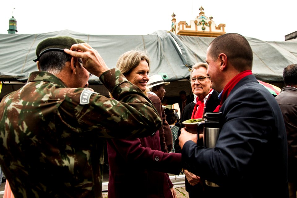 14.09.2019 - Prefeita Paula Mascarenhas e o vice Idemar Barz no evento de abertura da Semana Farroupilha, no Largo do Mercado Central - Foto: Gustavo Vara