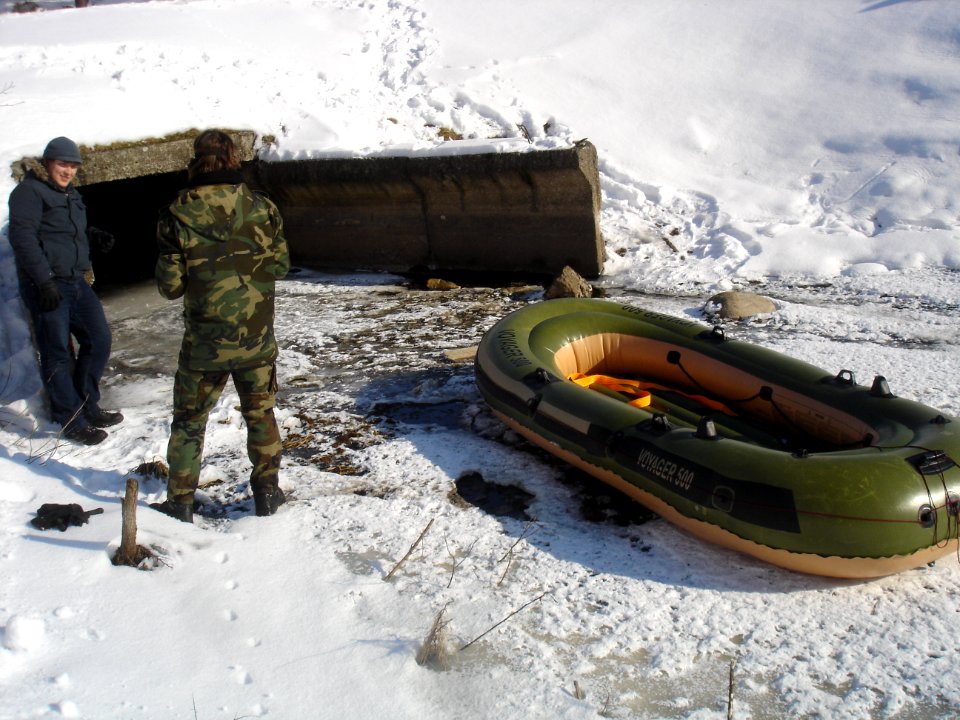 Sewer gondola