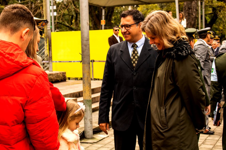 07.09.2019 - Prefeita Paula e o vice-prefeito Idemar Barz prestigiam desfile cívico militar de 7 de setembro - Foto Michel Corvello