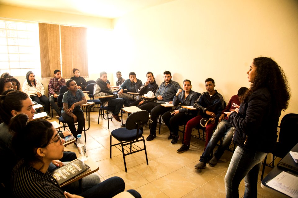 18.09.2019 - Oficina de currículos e preparação para entrevista na aula do Start, no Espaço da Juventude - Foto: Gustavo Vara