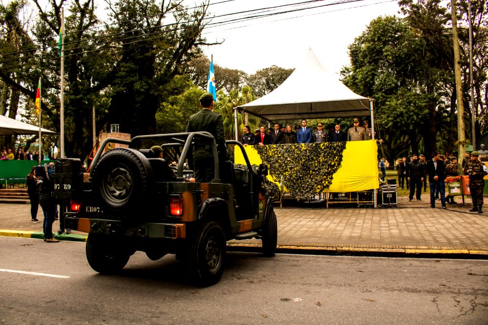 07.09.2019 - Prefeita Paula e o vice-prefeito Idemar Barz prestigiam desfile cívico militar de 7 de setembro - Foto Michel Corvello