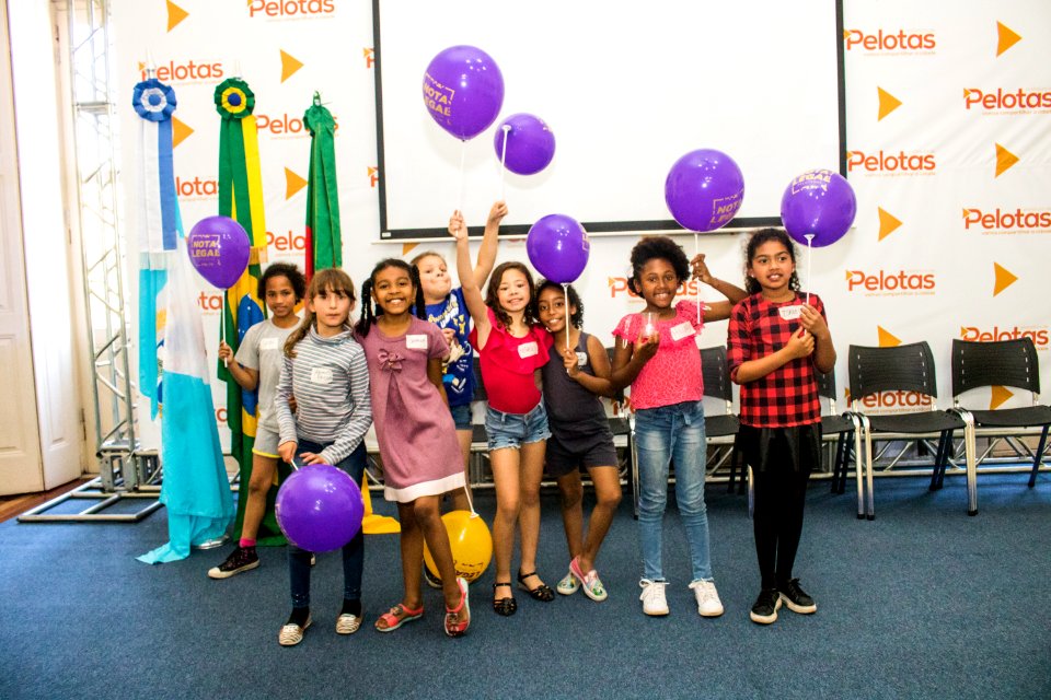 07.11.2019 - Visita das crianças do Instituto Lar de Jesus - Foto Michel Corvello