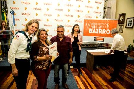 29.08.2019 - Prefeita Paula Mascarenhas realiza a entrega da regularização fundiária do Quarteirão Fragata - Foto: Gustavo Vara