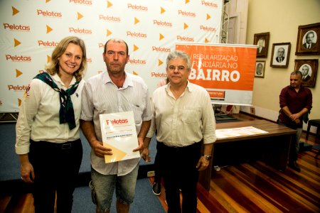 29.08.2019 - Prefeita Paula Mascarenhas realiza a entrega da regularização fundiária do Quarteirão Fragata - Foto: Gustavo Vara