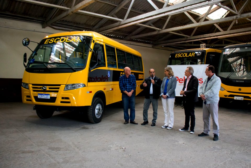 30.08.19 Prefeita entrega ônibus escolar para escolas da zona rural - Foto: Adriana Rabassa