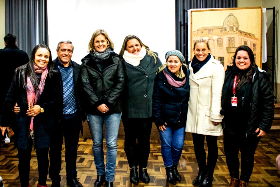 05.07.2019 - Prefeita Paula Mascarenhas visita exposição em homenagem ao aniversário de Pelotas no colégio Gonzaga - Foto Michel Corvello